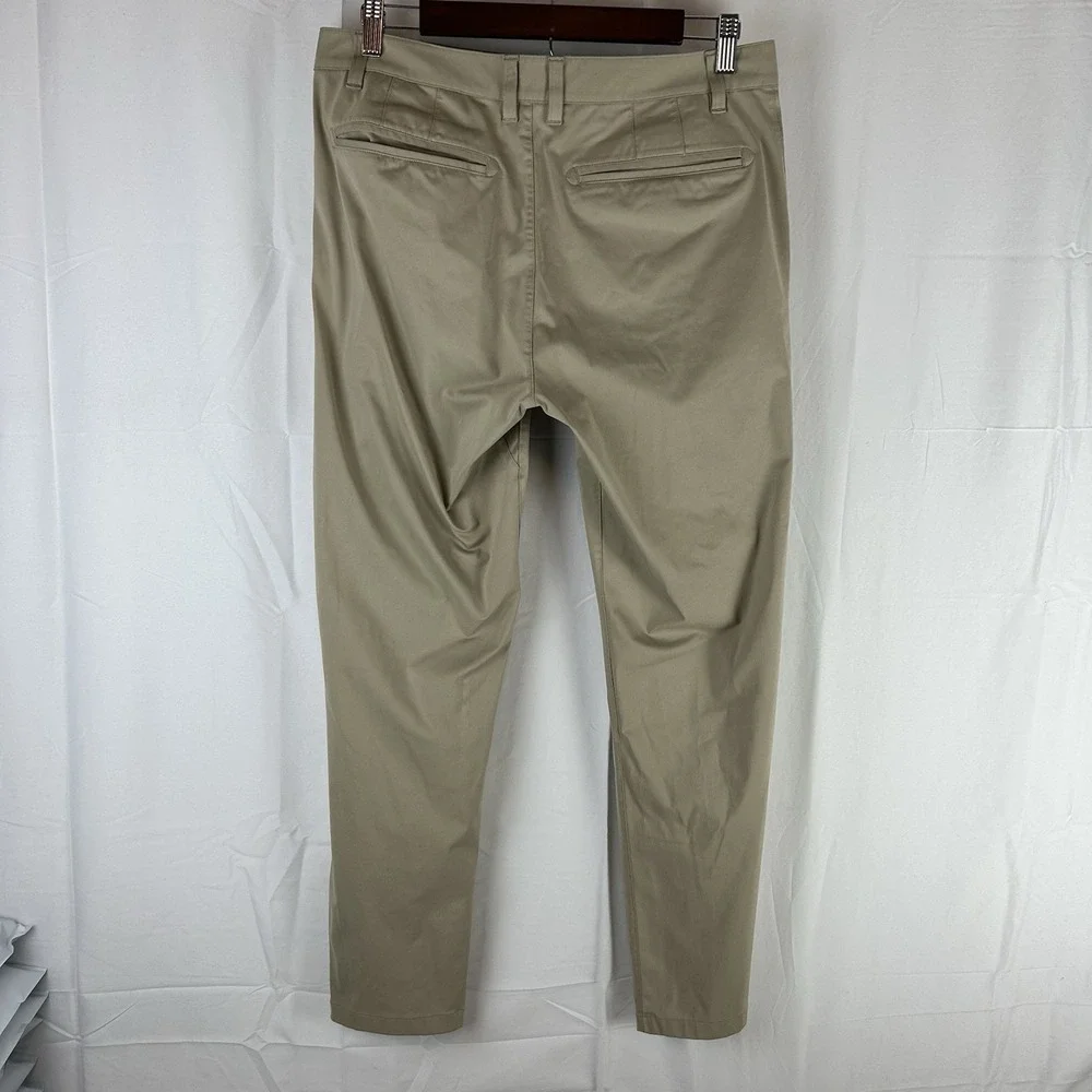Rhone Commuter Pants 31x29 Beige Slim Fit Golf Stretch Performance Casual‎ *Flaw